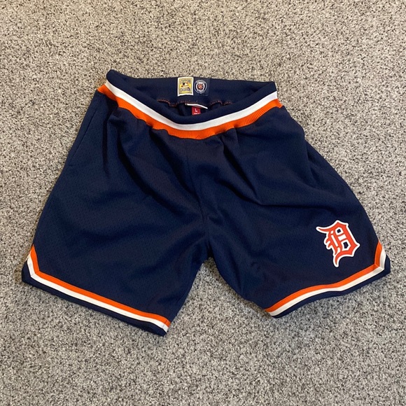 Mitchell & Ness Detroit Tigers Shorts L - Picture 1 of 4
